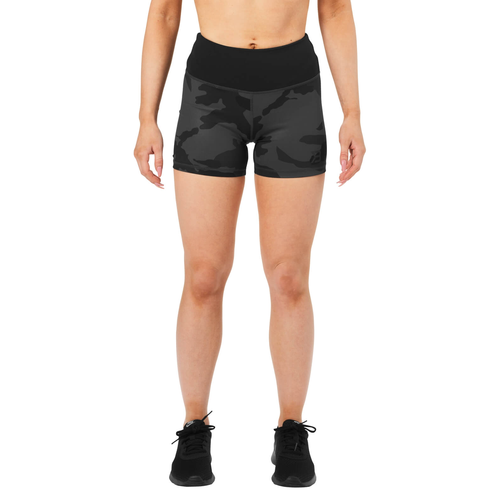 Sjekke Chelsea Hotpants, dark camo, Better Bodies hos SportGymButikken.no