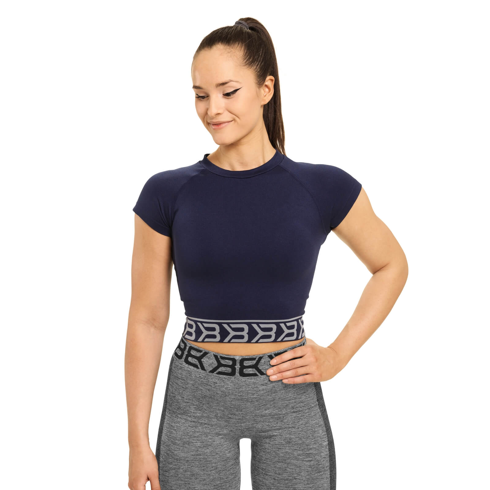 Sjekke Sugar Hill Tee, dark navy, Better Bodies hos SportGymButikken.no