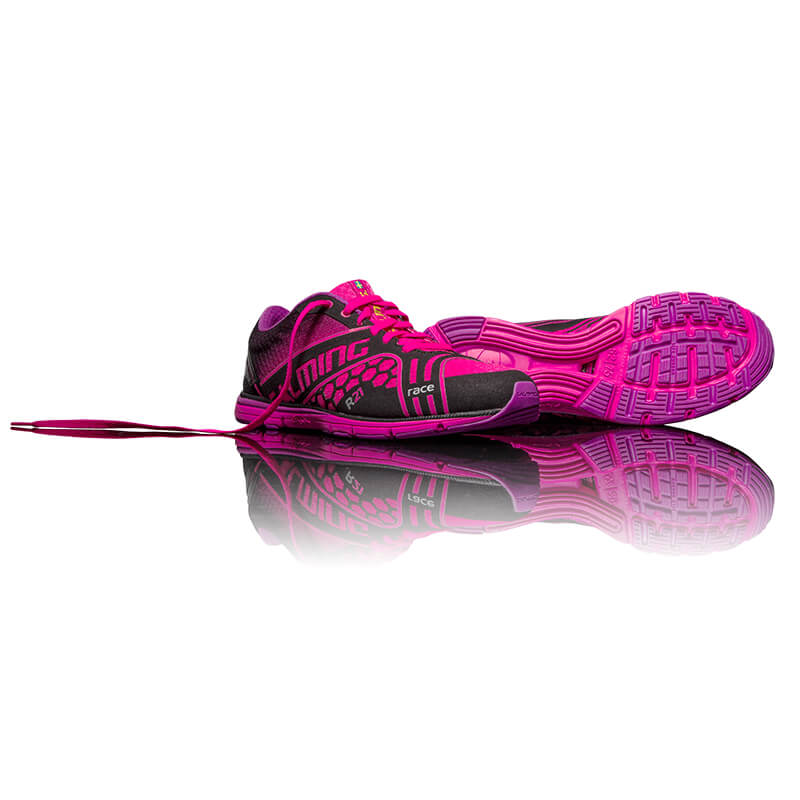 Sjekke Race Women, black/knockout pink, Salming Sports hos SportGymButikken.no