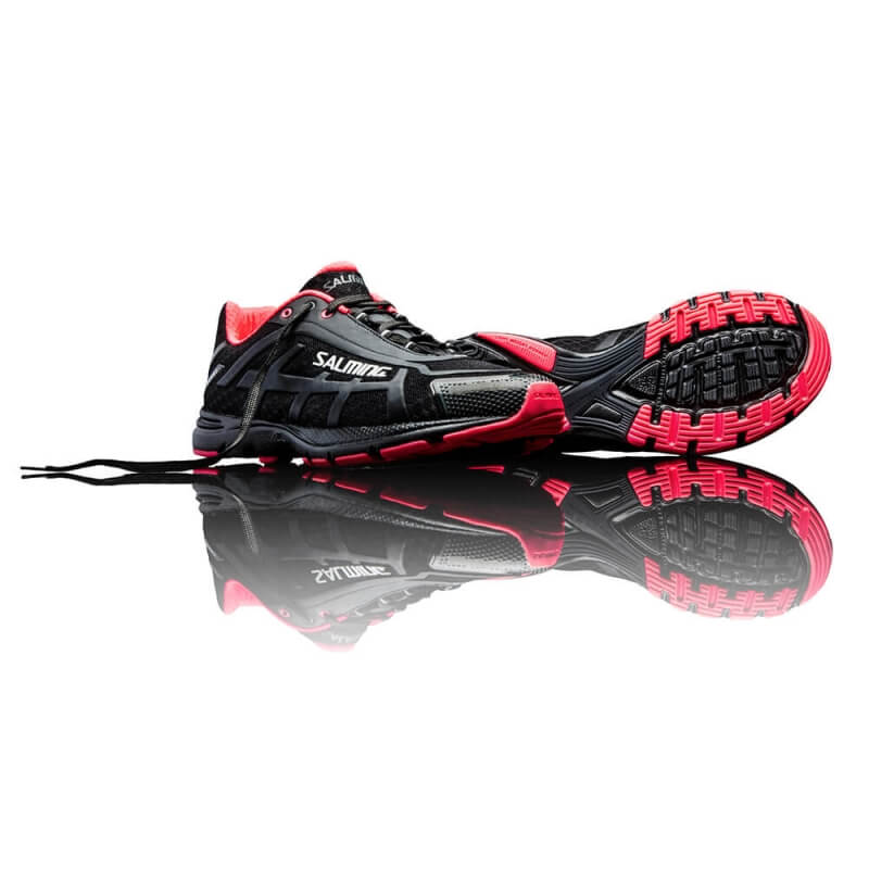 Sjekke Distance D4 Women, black/diva pink, Salming Sports hos SportGymButikken.n