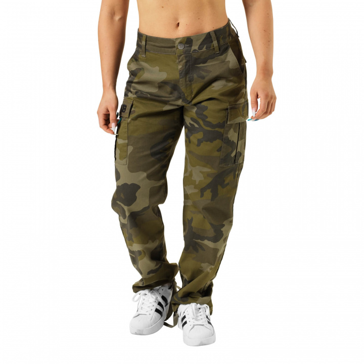 Sjekke Bowery Cargos, dark green camo, Better Bodies hos SportGymButikken.no