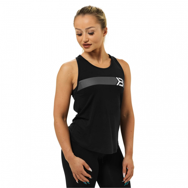 Sjekke Chrystie Cut Tank, black, Better Bodies hos SportGymButikken.no