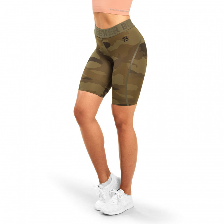 Sjekke Chelsea Shorts, dark green camo, Better Bodies hos SportGymButikken.no