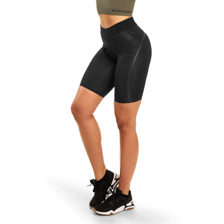 Sjekke Chelsea Shorts, black camo, Better Bodies hos SportGymButikken.no