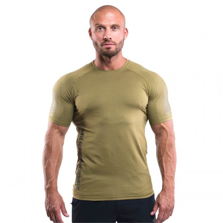 Sjekke Performance PWR Tee, military green, Better Bodies hos SportGymButikken.n