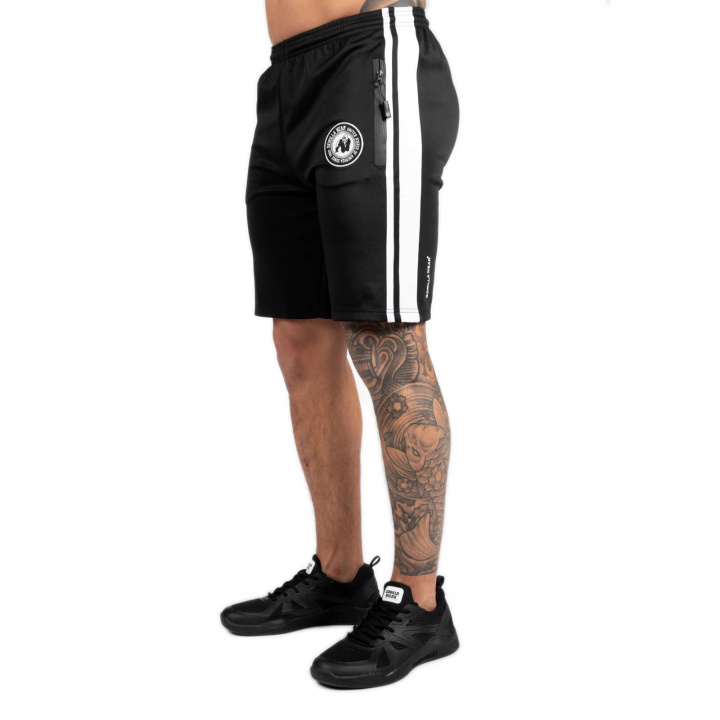 Sjekke Stratford Track Shorts, black, Gorilla Wear hos SportGymButikken.no