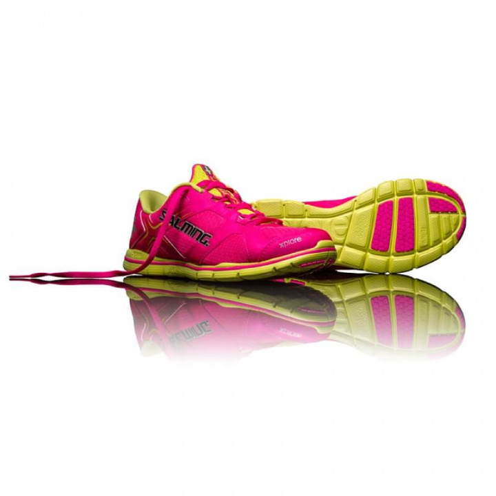 Sjekke Xplore Women, knockout pink, Salming Sports hos SportGymButikken.no