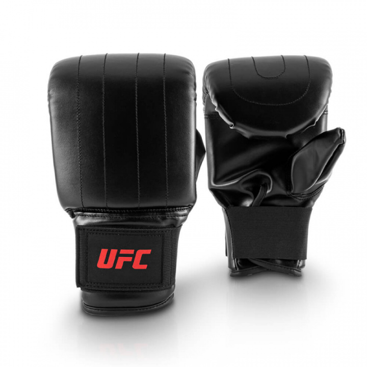 Sjekke Bag Gloves, black, UFC hos SportGymButikken.no